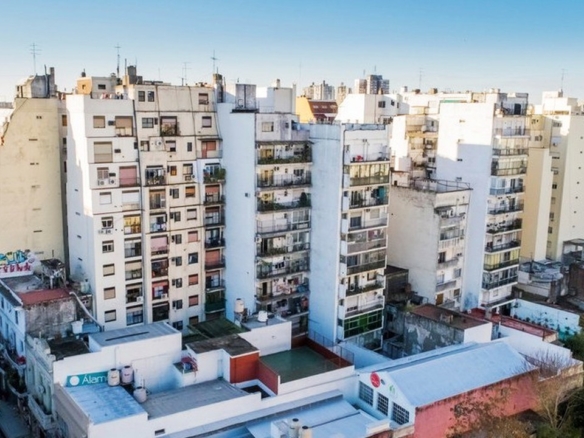En qué barrios se consiguen los departamentos usados más baratos y cuánto está el metro cuadrado